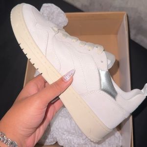 Steve Madden Everlie White Multi Sneaker